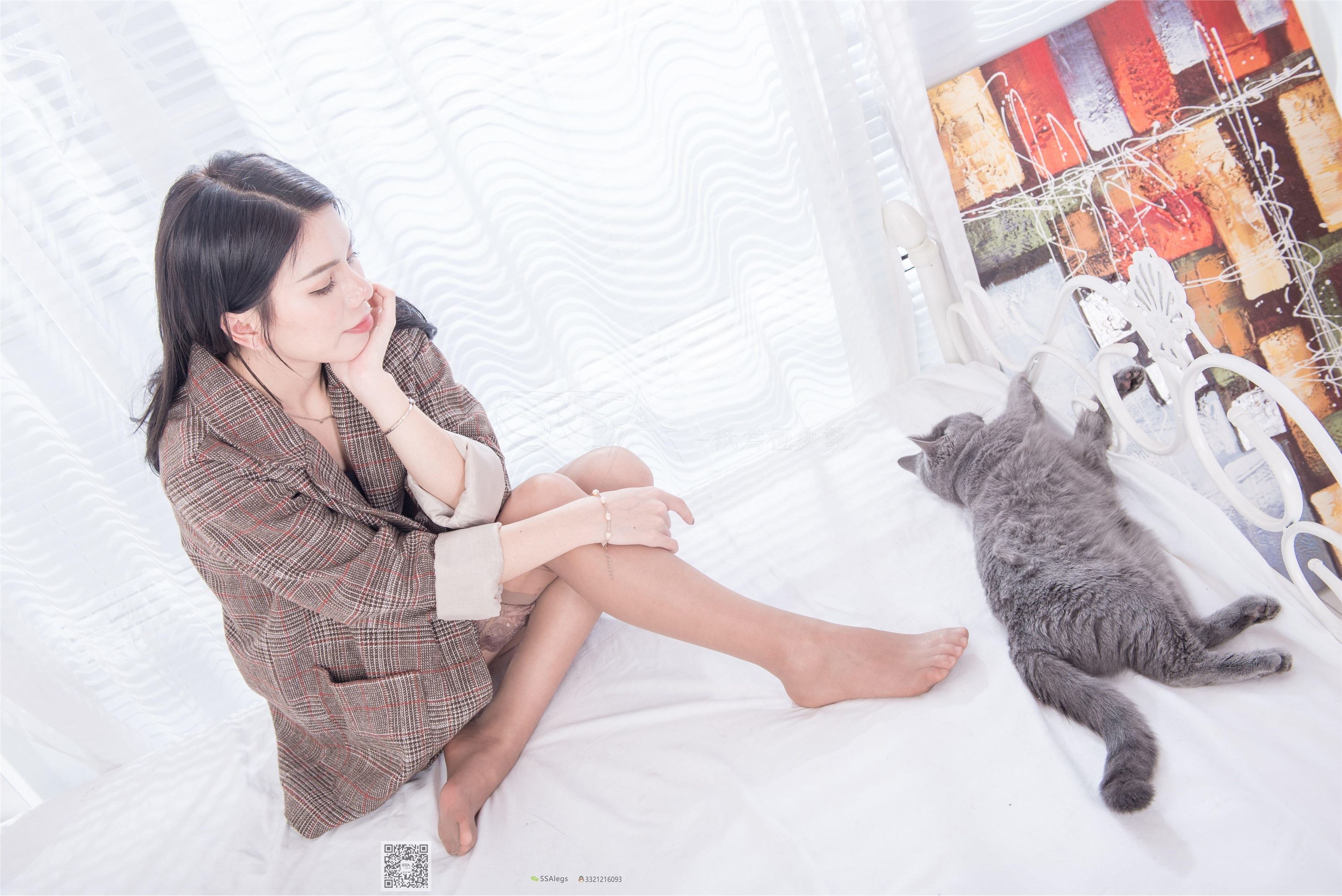 No.036 SSA silk club half blood beauty Zhi Mo and the story of the cat brown silk stockings